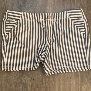 Gymboree girls striped shorts. Worn few times.